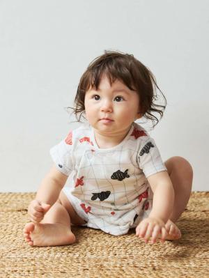 ロンパース・カバーオール|【mocmof】金魚柄サマーロンパース|オフホワイト