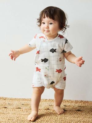 ロンパース・カバーオール|【mocmof】金魚柄サマーロンパース|オフホワイト