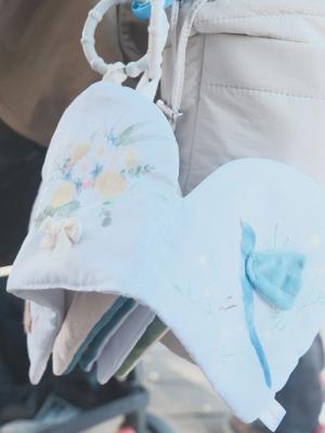 ベビーおもちゃ|【amanoppo】ぬのえほん いつでも花束をそばに