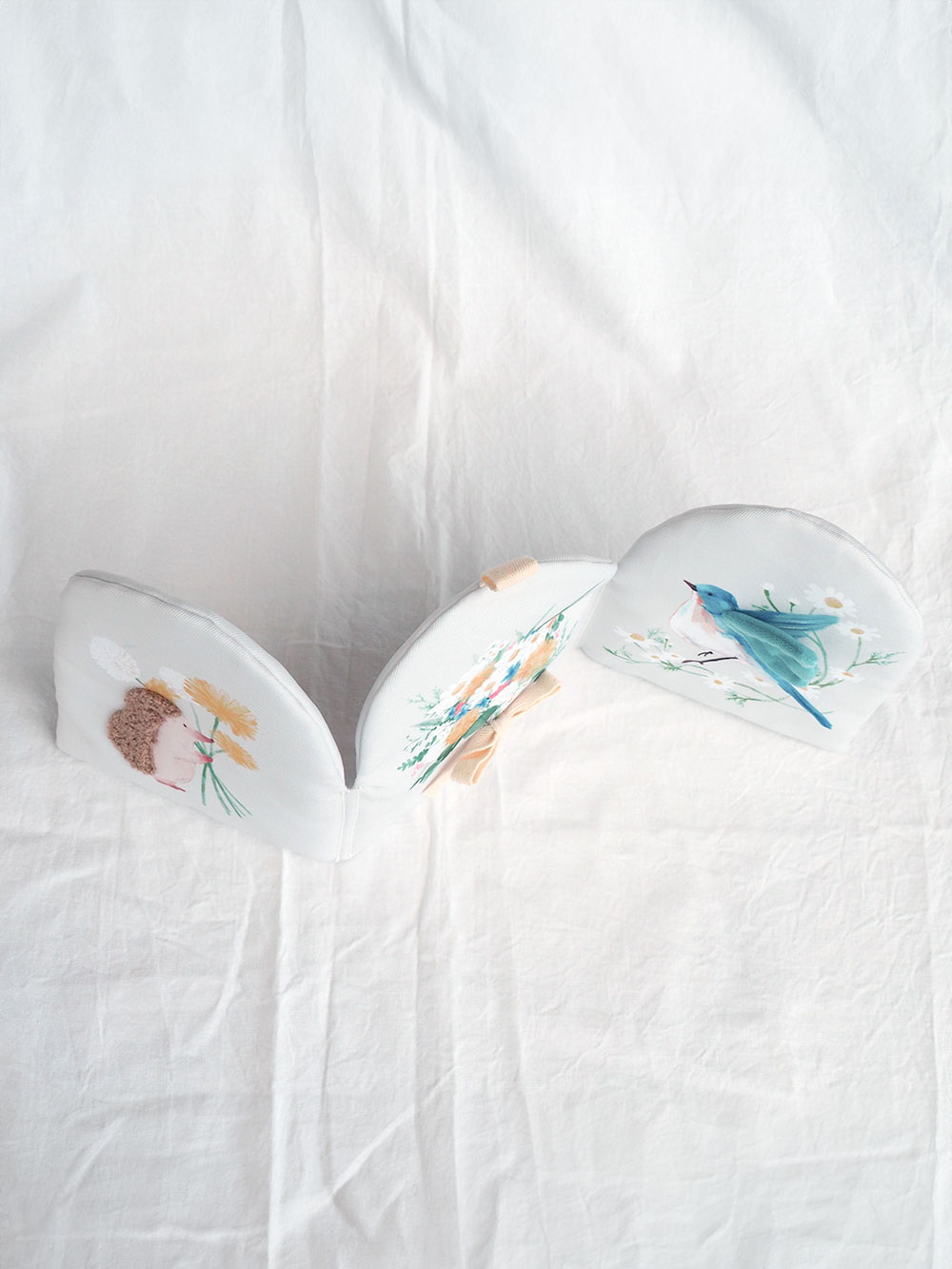 ベビーおもちゃ|【amanoppo】ぬのえほん いつでも花束をそばに