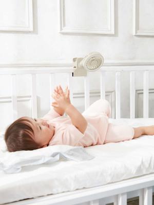 子育て便利家電|BRUNO(ブルーノ)ポータブルクリップライトファン|グレージュ