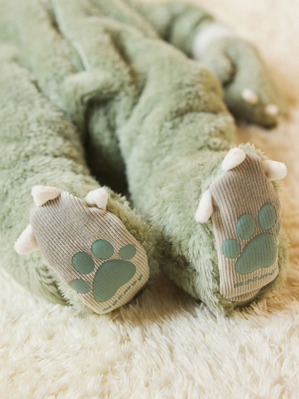 ベビーシューズ・ファーストシューズ・ベビー靴下|【mocmof】ぬいぐるみブーティ|ライトグリーン