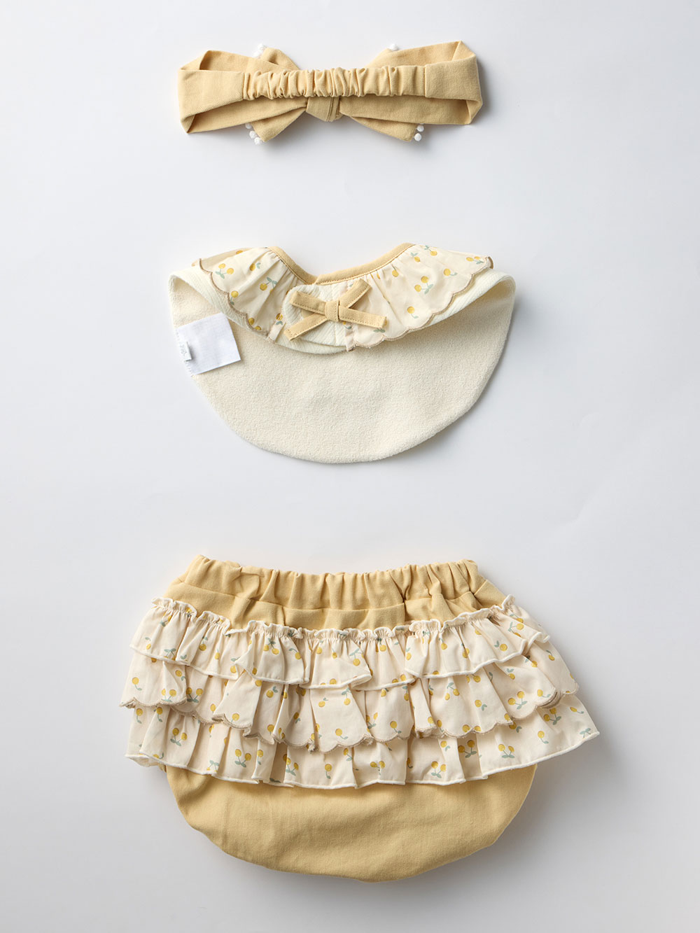 スタイ（よだれかけ）|【mocmof】女の子おめかしギフトセット