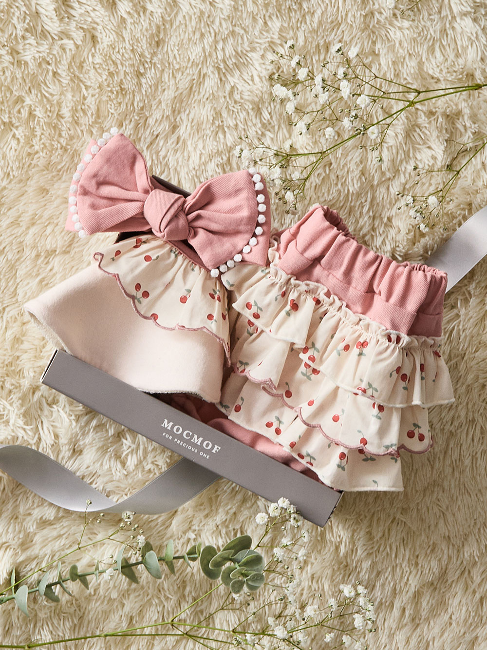 スタイ（よだれかけ）|【mocmof】女の子おめかしギフトセット|ピンク