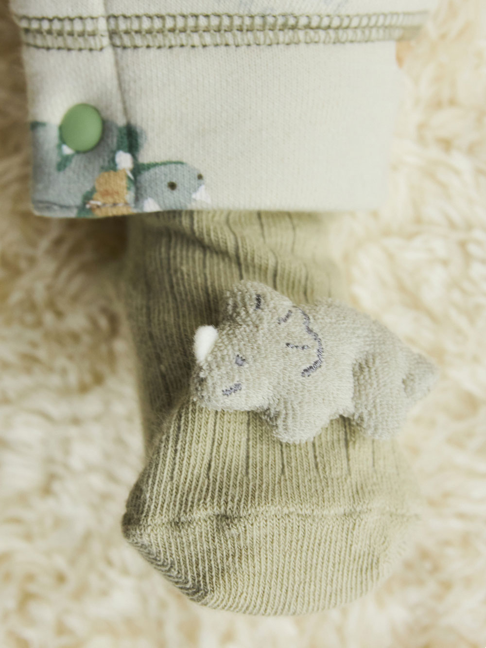 ベビーシューズ・ファーストシューズ・ベビー靴下|【mocmof】恐竜ベビーソックス|ライトグリーン