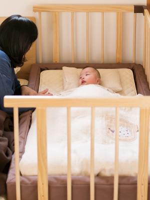 ベビーベッド・布団|farska（ファルスカ）コンパクトベッドフィットオーガニック|モカ