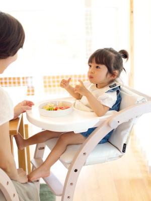 ベビーチェア（ハイローチェア）・ベビーラック|farska（ファルスカ）スクロールチェア プラス|ホワイトウォッシュ×オフホワイト