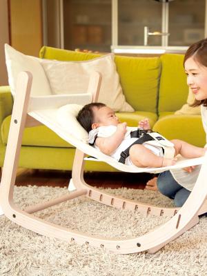 ベビーチェア（ハイローチェア）・ベビーラック|farska（ファルスカ）スクロールチェア プラス|ホワイトウォッシュ×オフホワイト