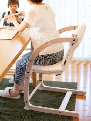 ベビーチェア（ハイローチェア）・ベビーラック|farska（ファルスカ）スクロールチェア プラス|ホワイトウォッシュ×オフホワイト