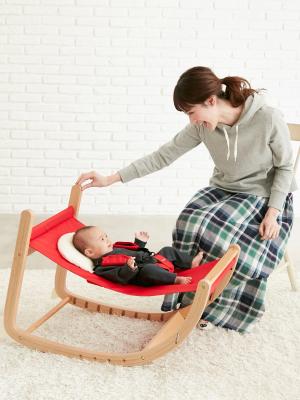 ベビーチェア（ハイローチェア）・ベビーラック|farska（ファルスカ）スクロールチェア プラス