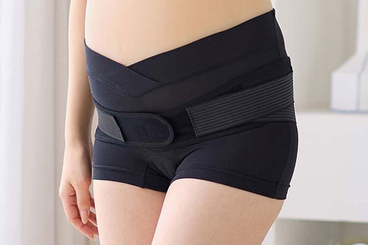 妊娠中から使える骨盤ベルト